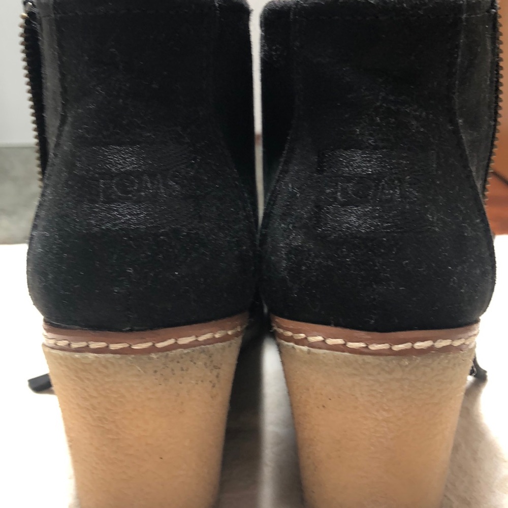 Toms - Picture 3 of 9